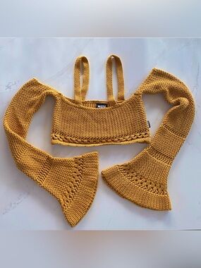MINGA London Crochet Bell Sleeve Boho Top
